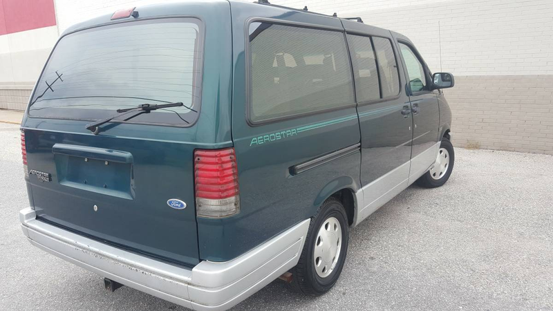 Illustration for article titled For $2,450, Could This 1997 Ford Aerostar AWD Let You See The Aero Of Your Ways?